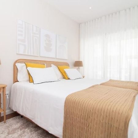 Cozy Sea View Apartment Near City & Airport Понта-Делгада Екстер'єр фото