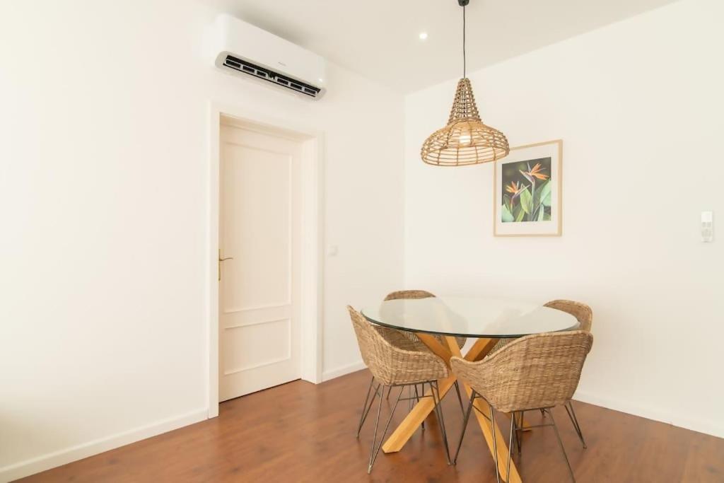 Cozy Sea View Apartment Near City & Airport Понта-Делгада Екстер'єр фото
